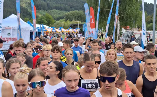 Bieg na 1 km cieszył się wielkim zainteresowaniem na Festiwalu Biegowym w Piwnicznej - 9